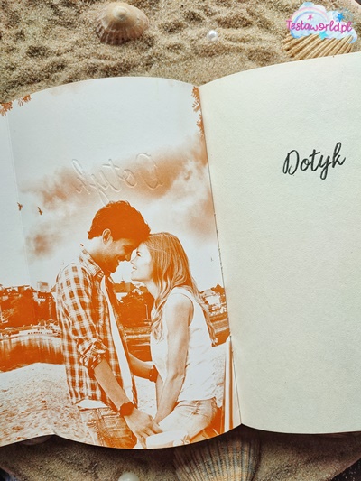 Wnętrze książki Dotyk